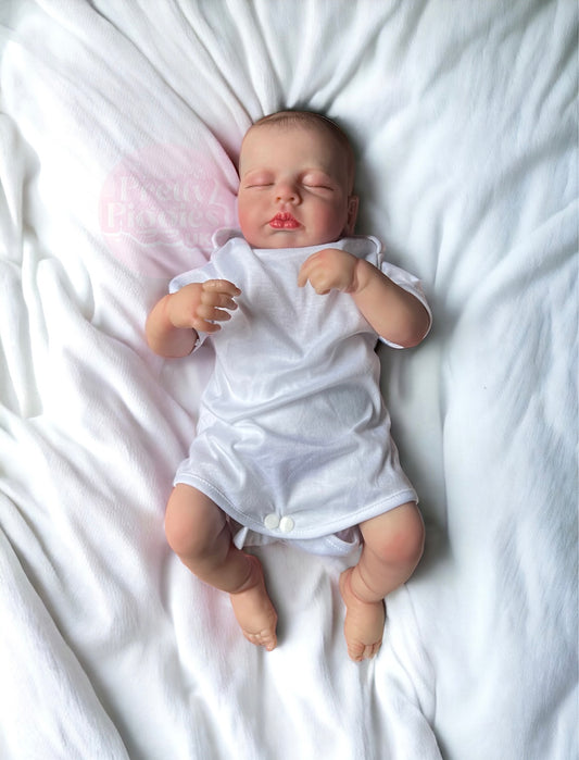 Ultra-Realistic 50cm Newborn Baby Doll: Lifelike, High-Quality Collectible Reborn Doll